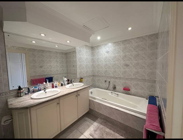 3 BEDROOM APARTMENT FOR SALE IN UMHLANGA CENTRAL